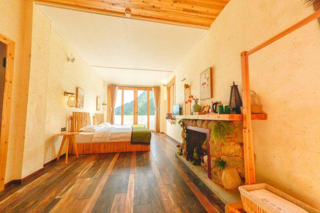 The Lake View Deyishe Resort In Thousand Island Lake Qianwu 외부 사진